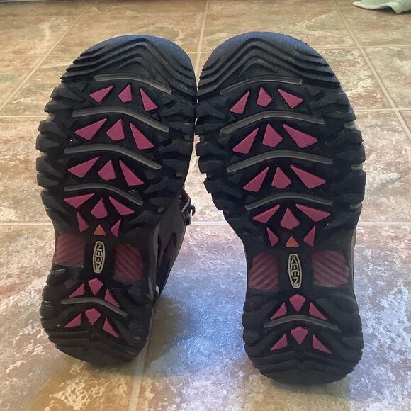 Keen women’s Targhee 3 Mid height waterproof hiking boot size 6 - Picture 8 of 16